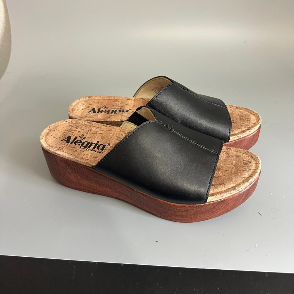 Alegria by PG Lite Black Leather Platform Slide Sandals Wood Grain Wedge Size 6